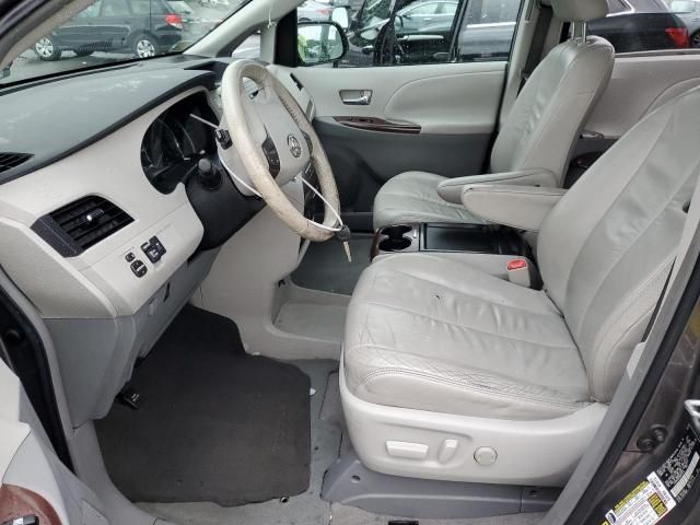 2011 Toyota Sienna XLE