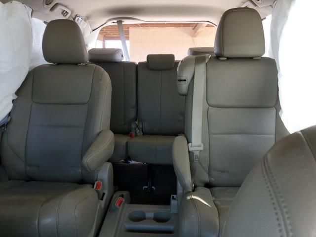 2017 Toyota Sienna XLE