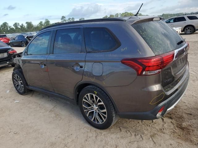 2016 Mitsubishi Outlander SE