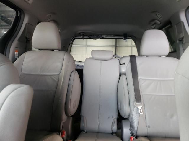 2017 Toyota Sienna XLE