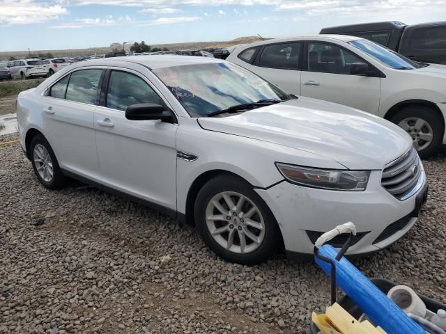 2013 Ford Taurus SE