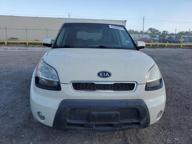 2010 KIA Soul +