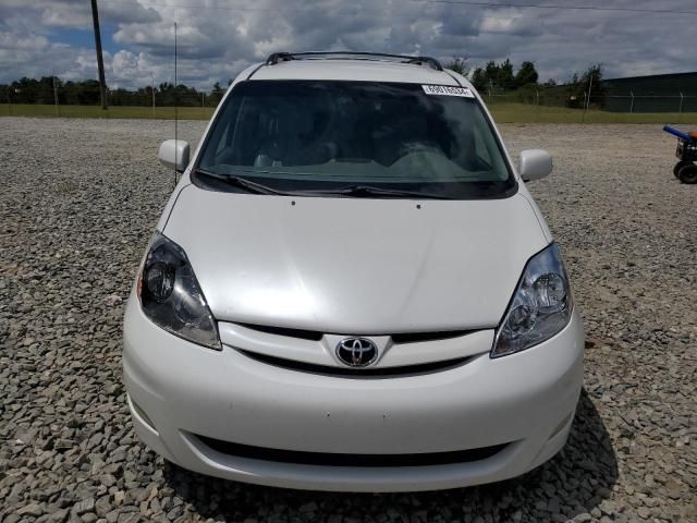 2008 Toyota Sienna XLE