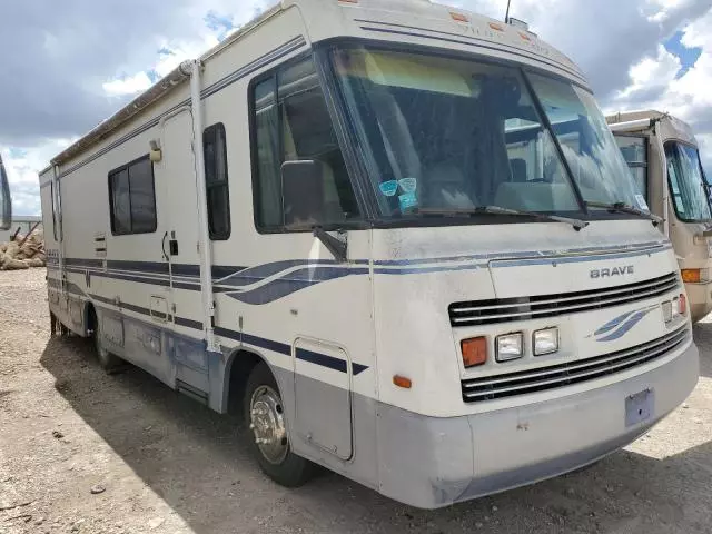 1995 Oshkosh Motor Truck Co. Chassis T Line Motor Home