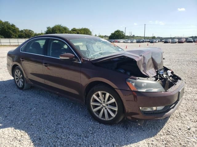 2012 Volkswagen Passat SEL