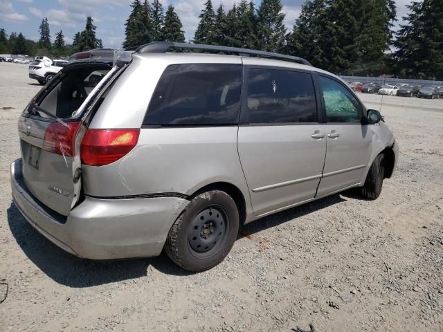 2004 Toyota Sienna CE