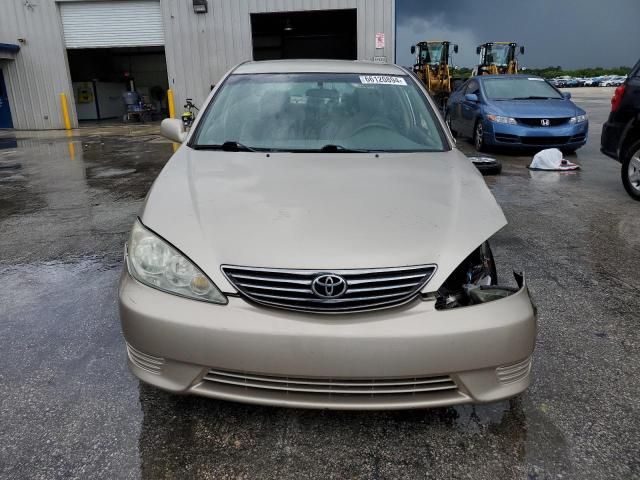 2005 Toyota Camry LE