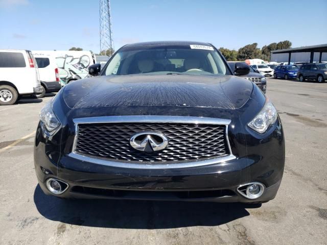 2017 Infiniti QX70