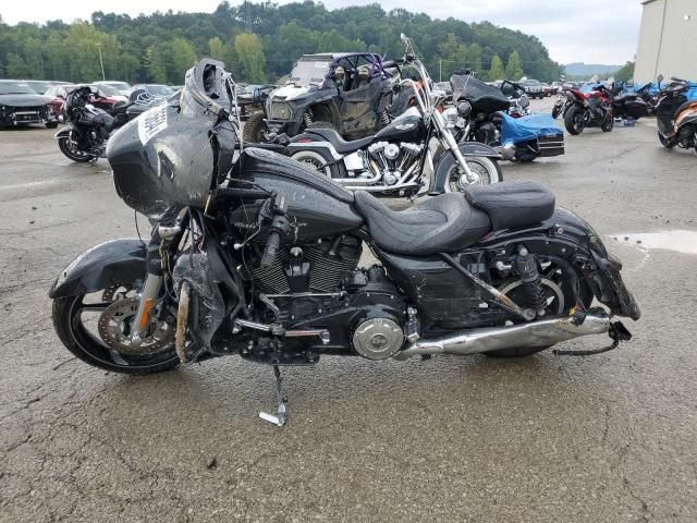 2017 Harley-Davidson Flhxse CVO Street Glide