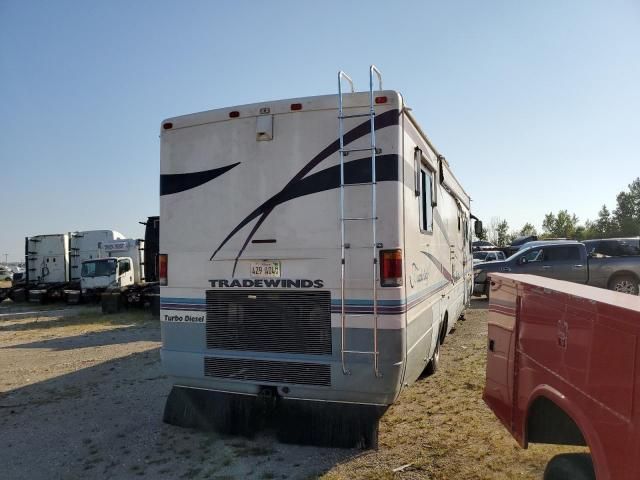 1998 Freightliner Chassis X Line Motor Home