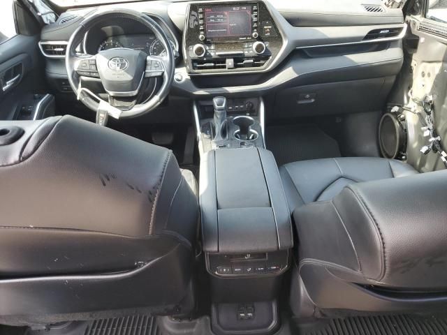 2021 Toyota Highlander XLE