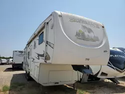 Salvage trucks for sale at Sikeston, MO auction: 2006 Crossroads Other