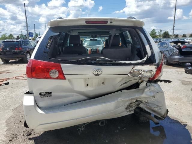 2006 Toyota Sienna XLE