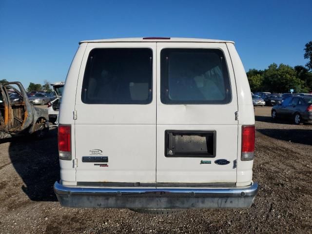 2013 Ford Econoline E350 Super Duty Wagon