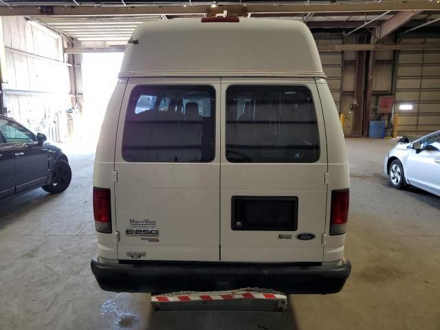 2013 Ford Econoline E250 Van