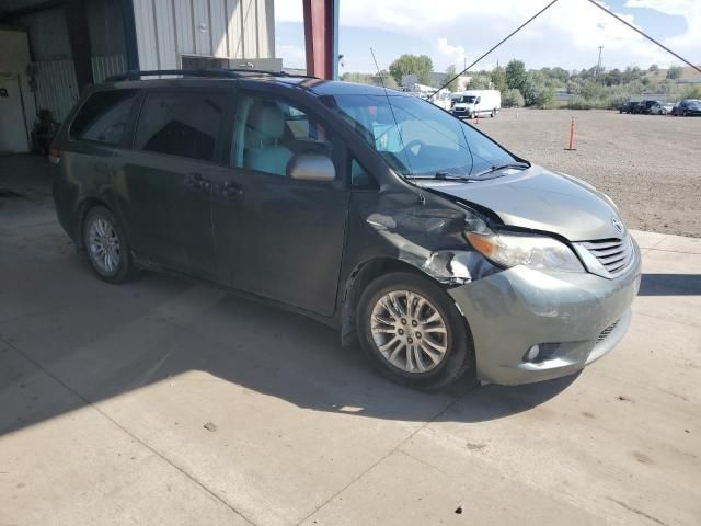 2012 Toyota Sienna XLE