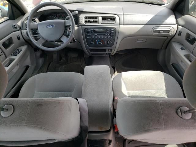 2004 Ford Taurus LX