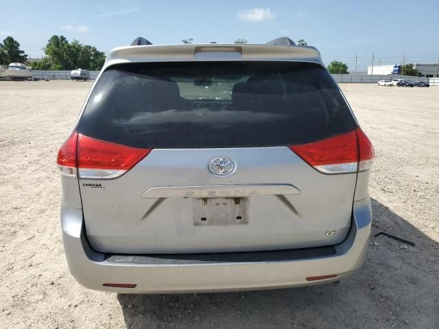 2014 Toyota Sienna LE