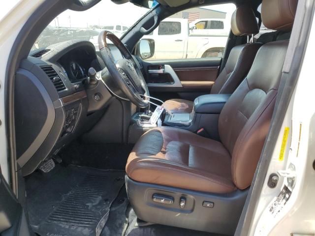 2018 Toyota Land Cruiser