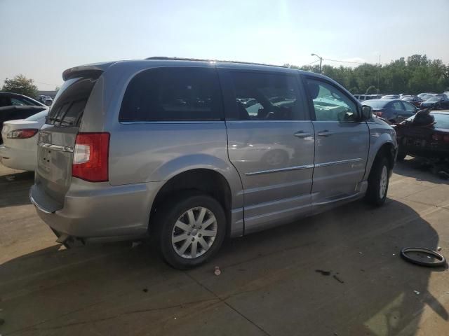 2019 Chrysler Town & Country Touring