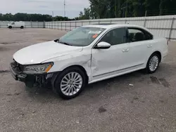 Volkswagen salvage cars for sale: 2017 Volkswagen Passat SE