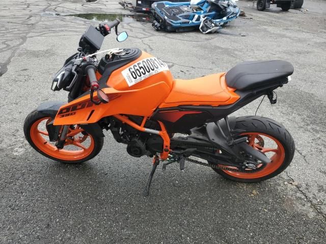 2024 KTM 390 Duke