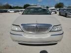 2005 Lincoln Town Car Signature