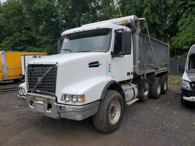 2007 Volvo VHD