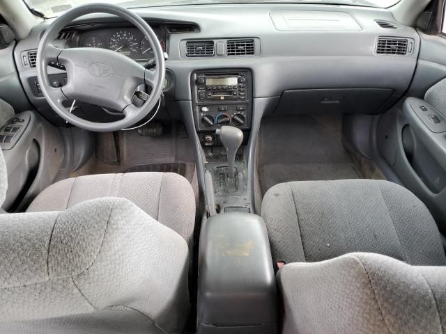 2001 Toyota Camry LE