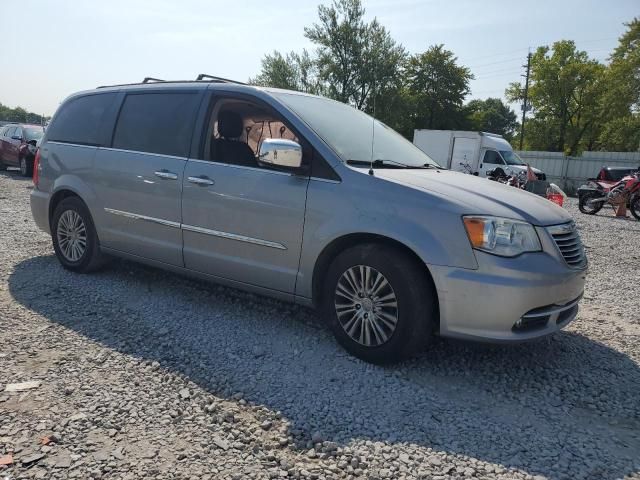 2015 Chrysler Town & Country Touring L