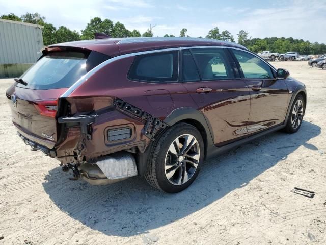 2018 Buick Regal Tourx Essence