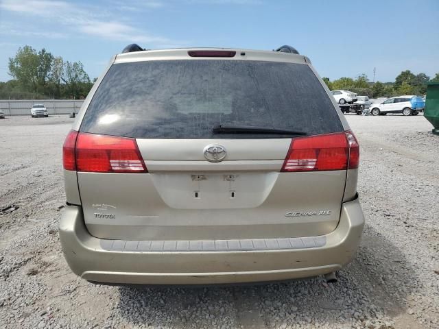 2004 Toyota Sienna XLE