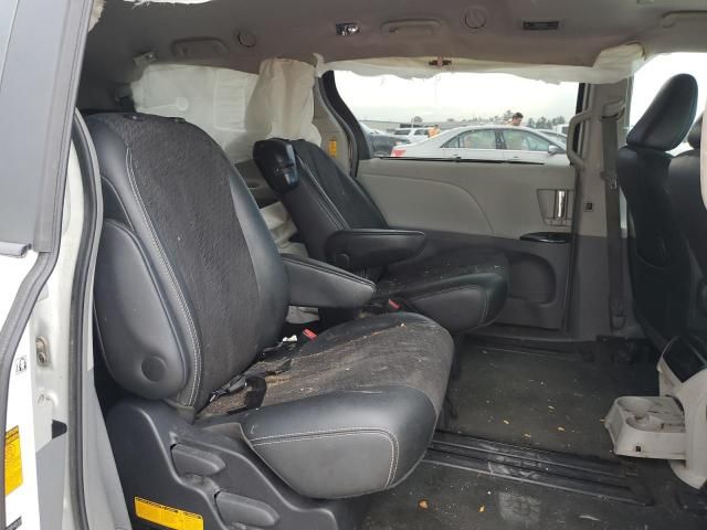 2013 Toyota Sienna Sport