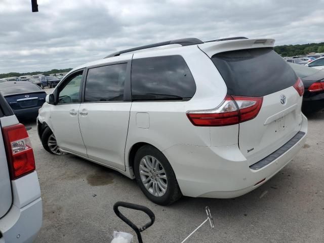 2015 Toyota Sienna XLE