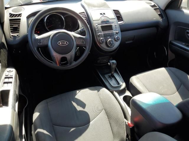 2010 KIA Soul +