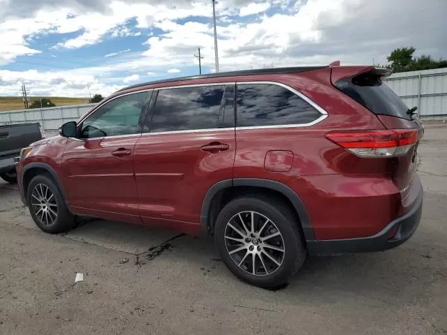 2017 Toyota Highlander SE