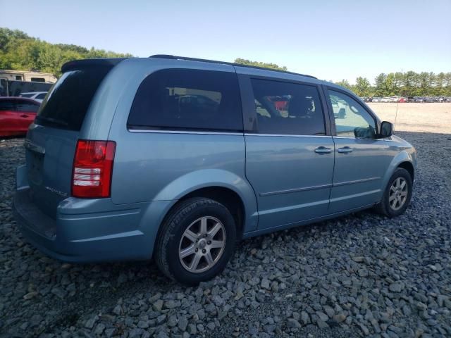 2010 Chrysler Town & Country Touring