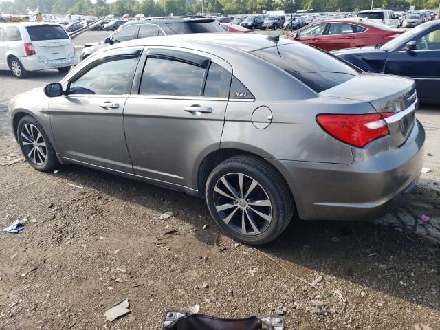 2013 Chrysler 200 Limited