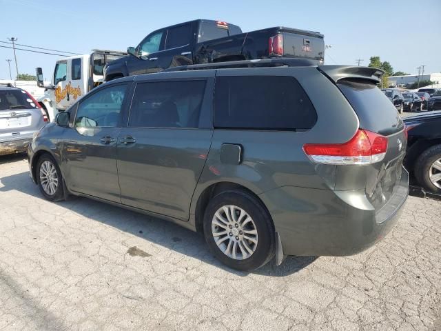 2011 Toyota Sienna XLE