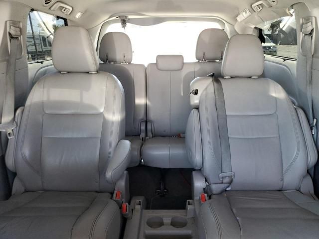 2019 Toyota Sienna XLE