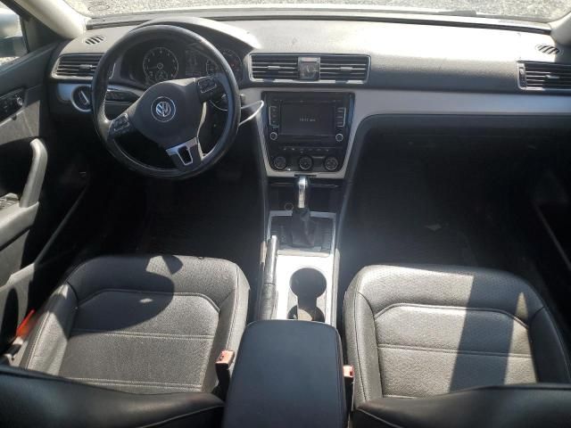 2013 Volkswagen Passat SE