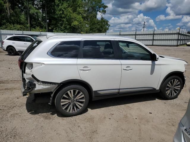 2020 Mitsubishi Outlander SE