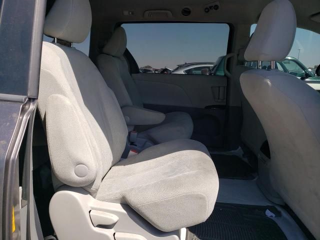 2013 Toyota Sienna