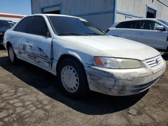 1999 Toyota Camry LE