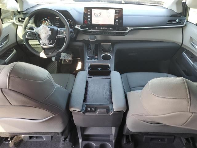 2023 Toyota Sienna XLE