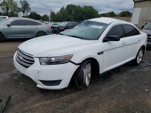 2016 Ford Taurus SE