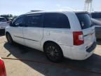 2014 Chrysler Town & Country S