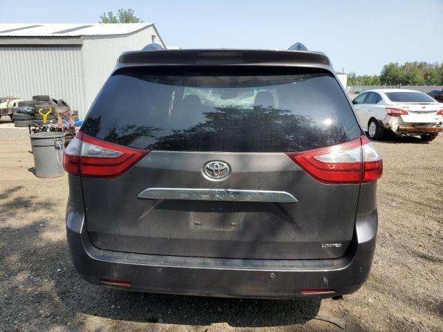 2017 Toyota Sienna XLE