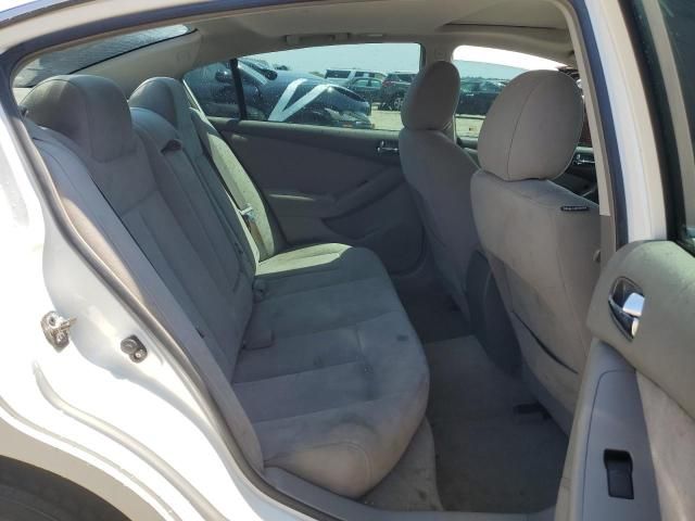 2010 Nissan Altima Base