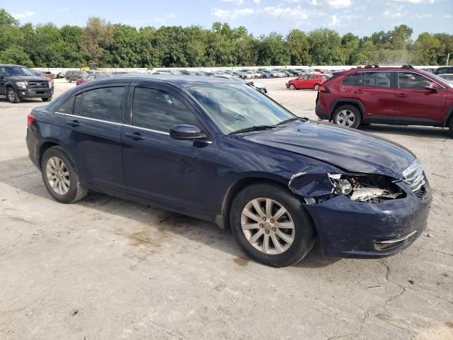 2013 Chrysler 200 Touring